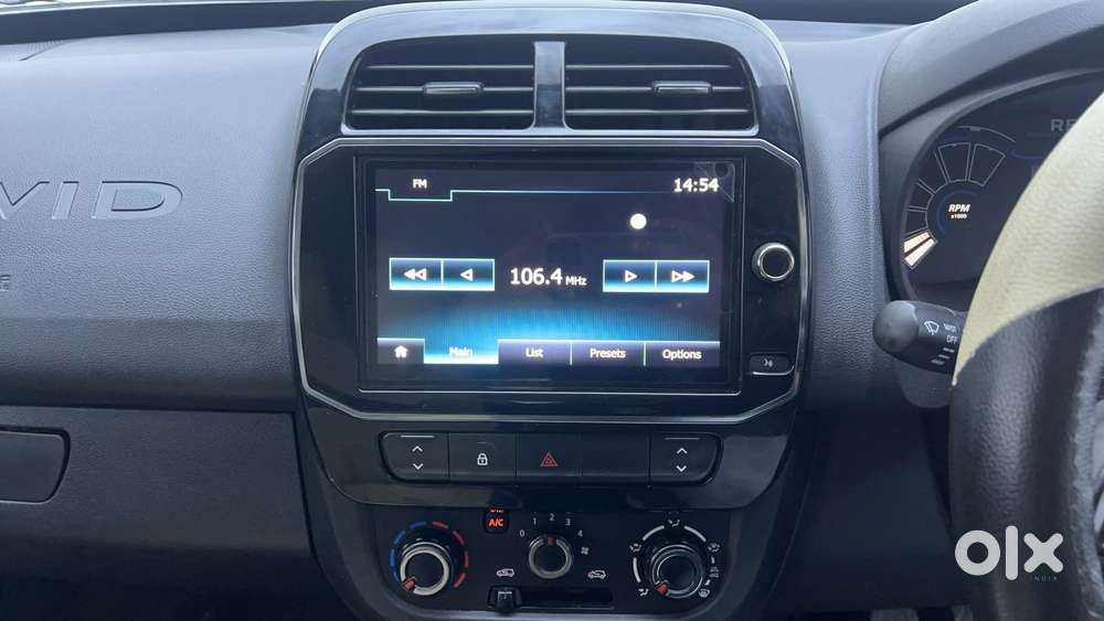 Renault Kwid 1.0 Rxt Amt, 2023, Petrol