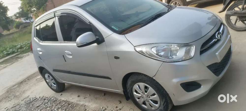 Hyundai I10 Sportz Petrol 2011
