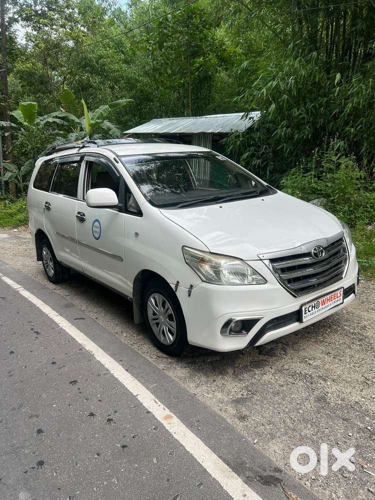 Toyota Innova 2.5 G (diesel) 7 Seater Bs Iv, 2015, Diesel