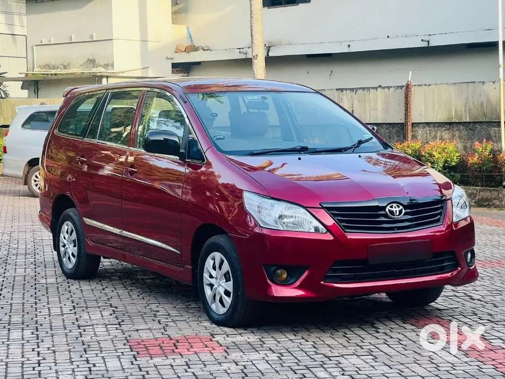 Toyota Innova 2010 Diesel Well Maintained