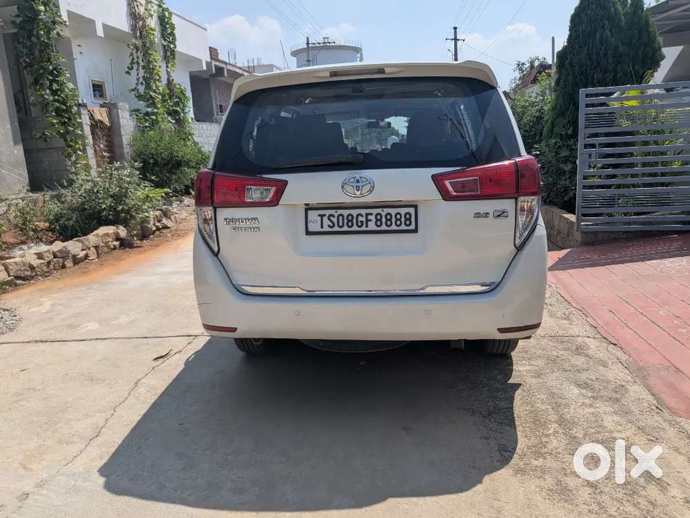 Toyota Innova Crysta 2019