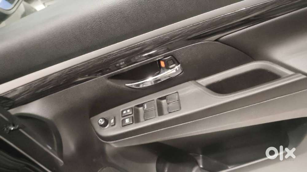 Maruti Suzuki Xl6 Alpha, 2022, Petrol