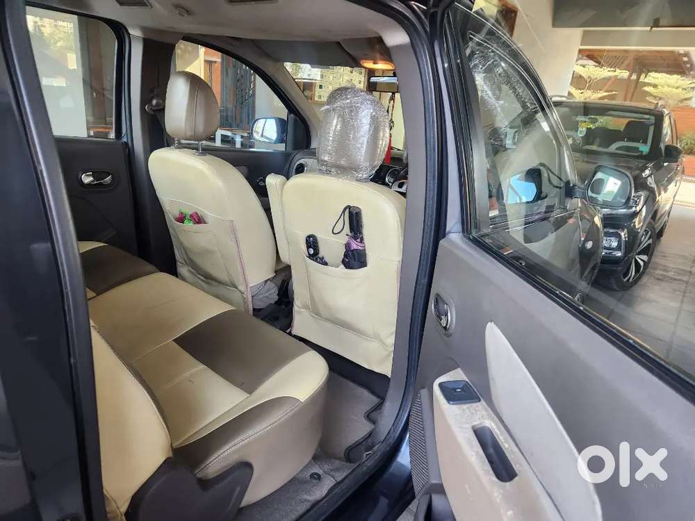 Renault Lodgy 8 Seater 2015 Diesel Well Maintained