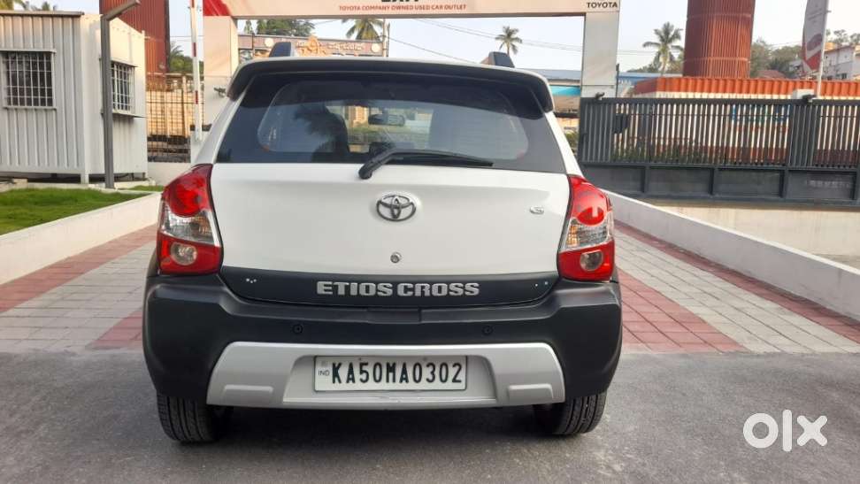 Toyota Etios Cross 1.2l G, 2019, Petrol