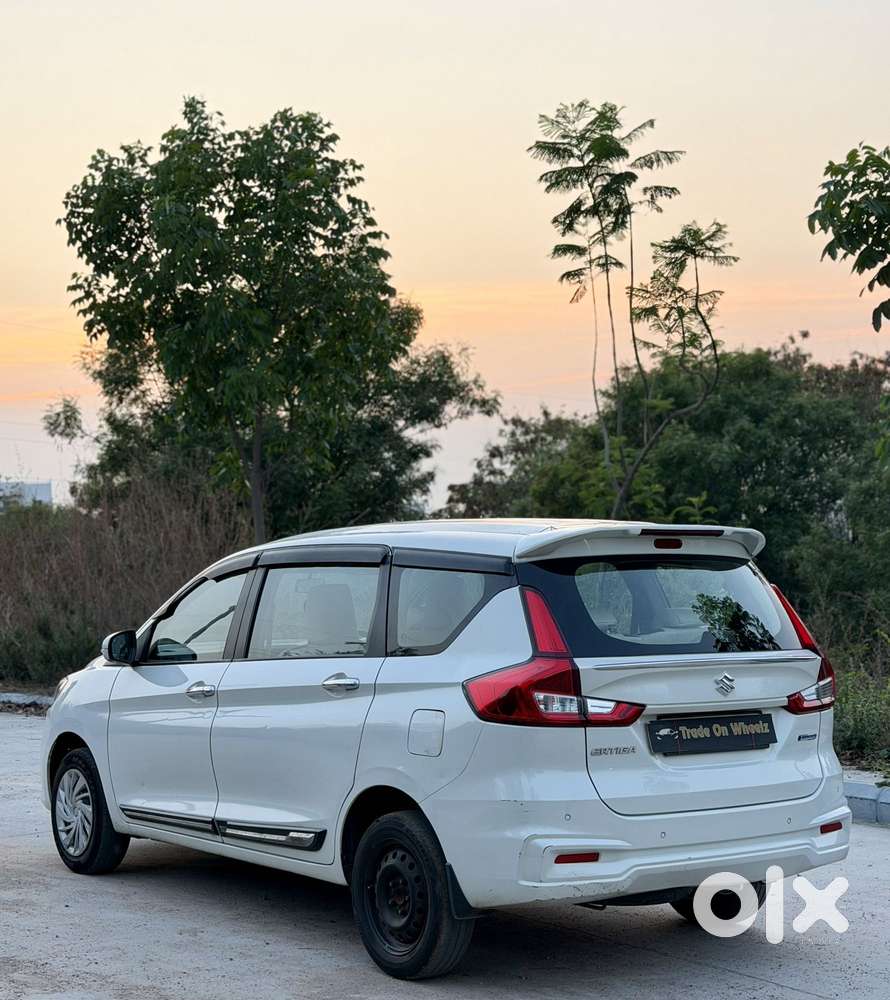 Maruti Suzuki Ertiga Vxi Shvs, 2023, Petrol