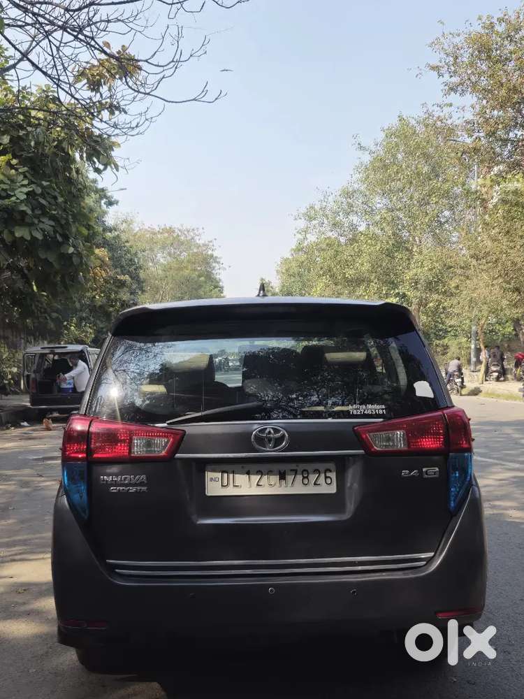 Toyota Innova Crysta 2018 Diesel Well Maintained