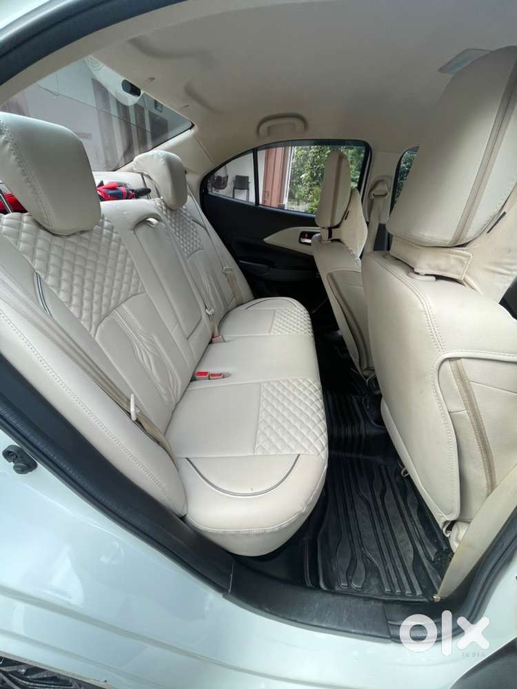 Maruti Suzuki Dzire Zxi 2025