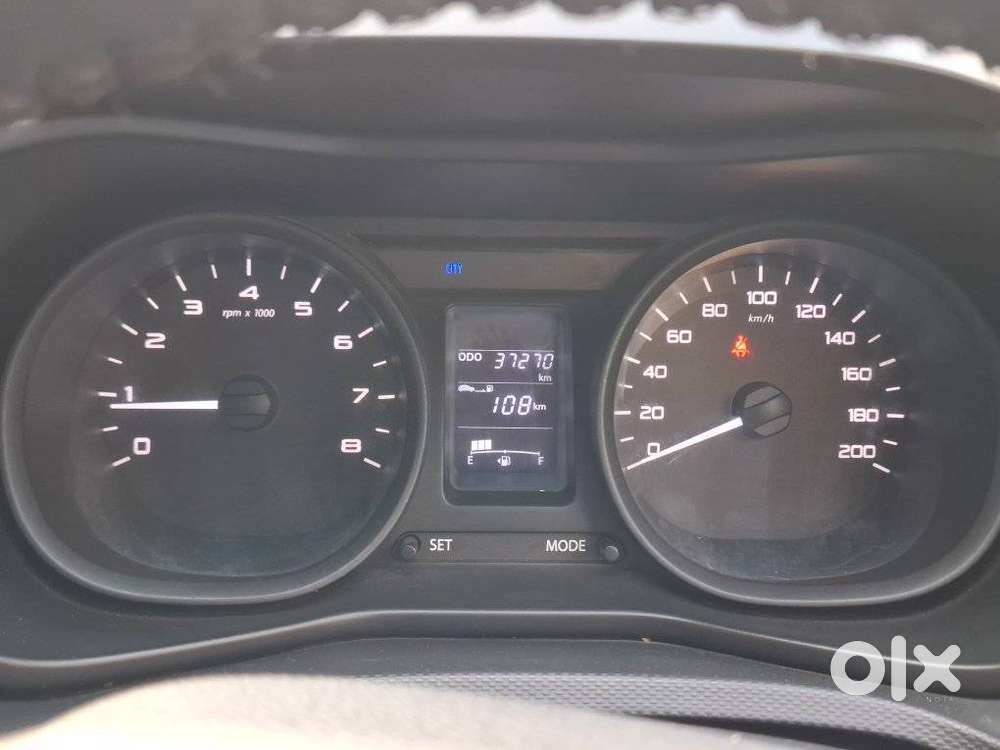 Tata Nexon 1.2 Revotron Xt, 2018, Petrol