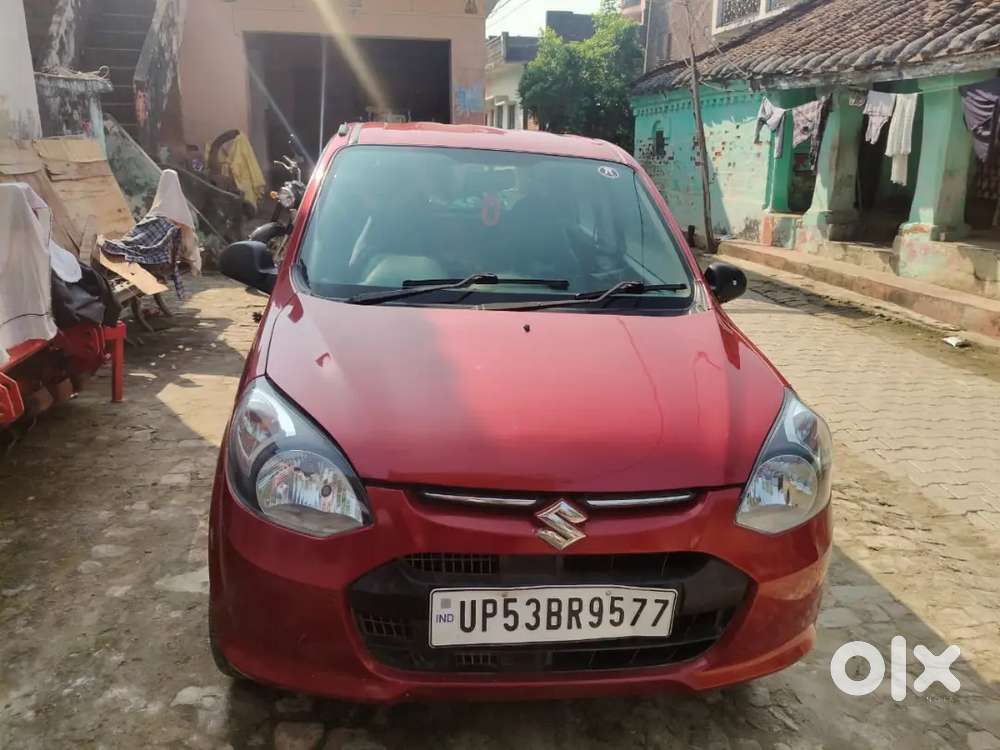 Alto 800 Colour Red