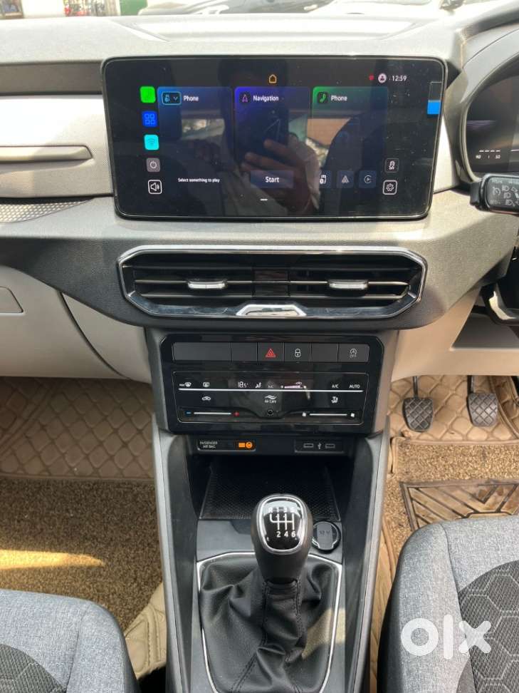Skoda Kylaq Signature, 2025, Petrol