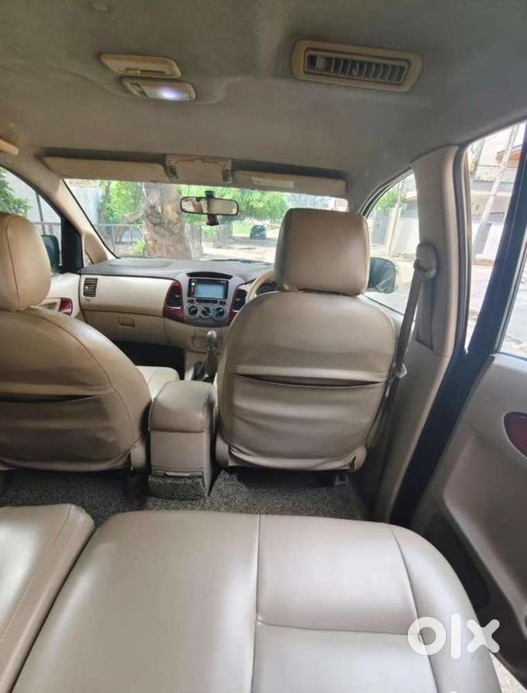 Toyota Innova 2006 Diesel Well Maintained