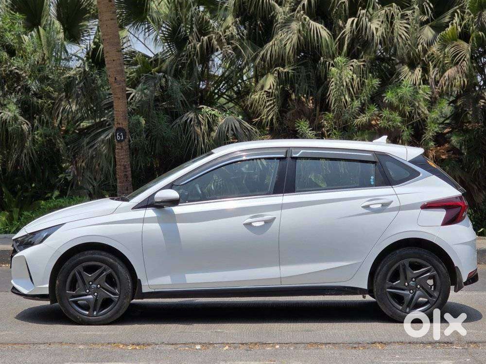 Hyundai I20 Sportz 1.2 Ivt, 2023, Petrol
