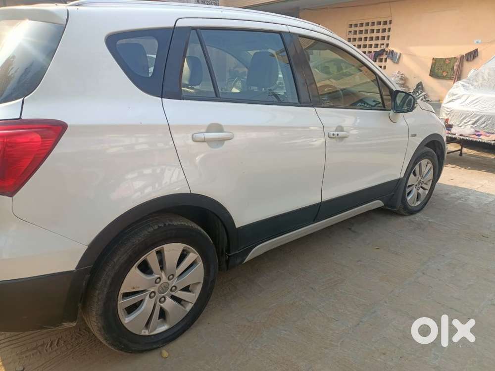 Maruti Suzuki S-cross 2016 Diesel Good Condition