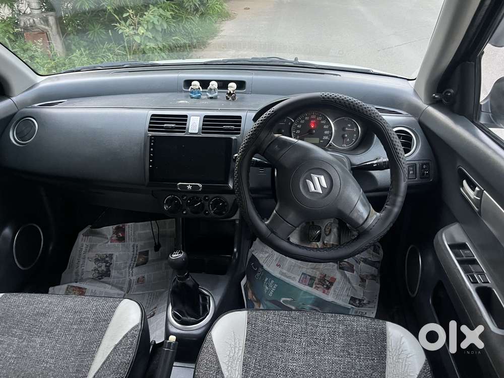 Maruti Suzuki Swift Vxi With Abs, 2011, Petrol