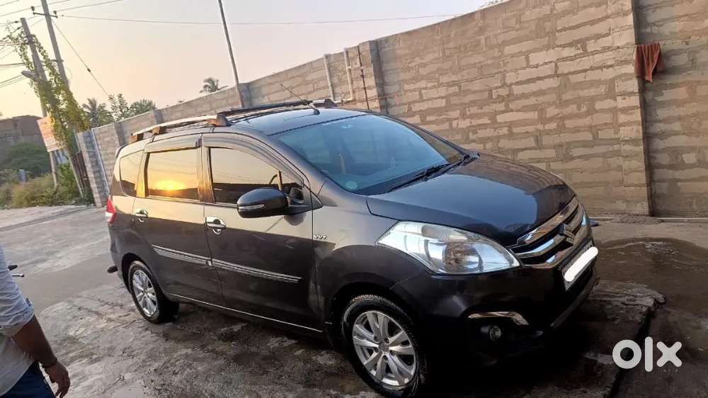 Maruti Suzuki Ertiga 2016 Petrol 85000 Km Driven