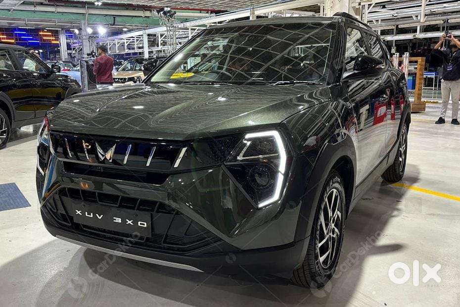 Mahindra Xuv 3xo Ax5 Ds Mt, 2025, Diesel