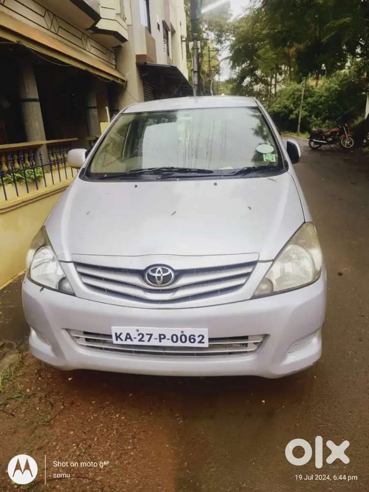Toyota Innova 2010 Diesel Well Maintained
