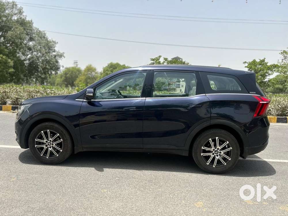 Mahindra Xuv700 2.0 Ax 7 Petrol At Luxury Pack Str, 2025, Petrol