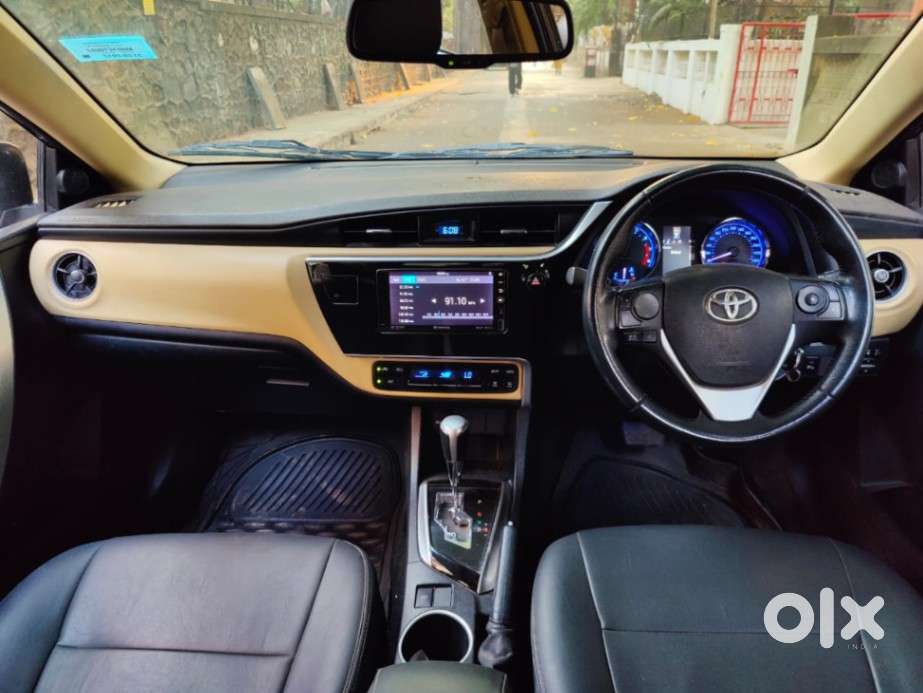 Toyota Corolla Altis 1.8 G Cvt, 2017, Petrol