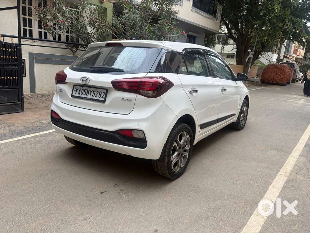 Hyundai I20 Asta (o) 1.2 Mt, 2019, Petrol