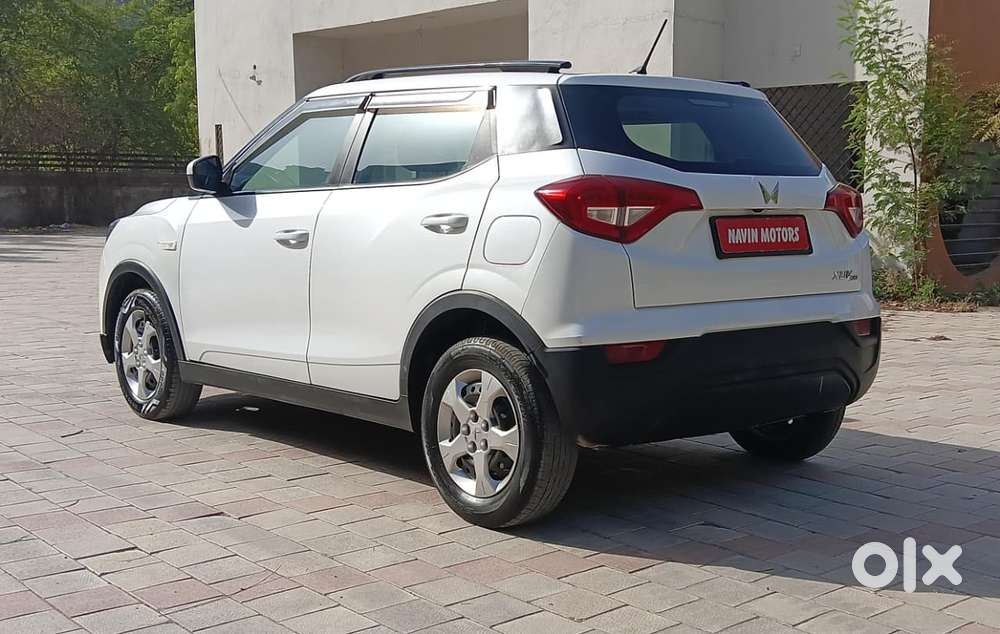 Mahindra Xuv300 1.2 W6 Amt Petrol, 2024, Petrol