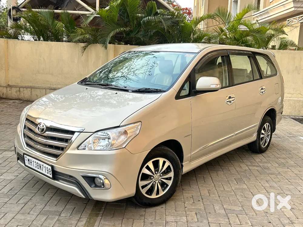 Toyota Innova 2.4 V