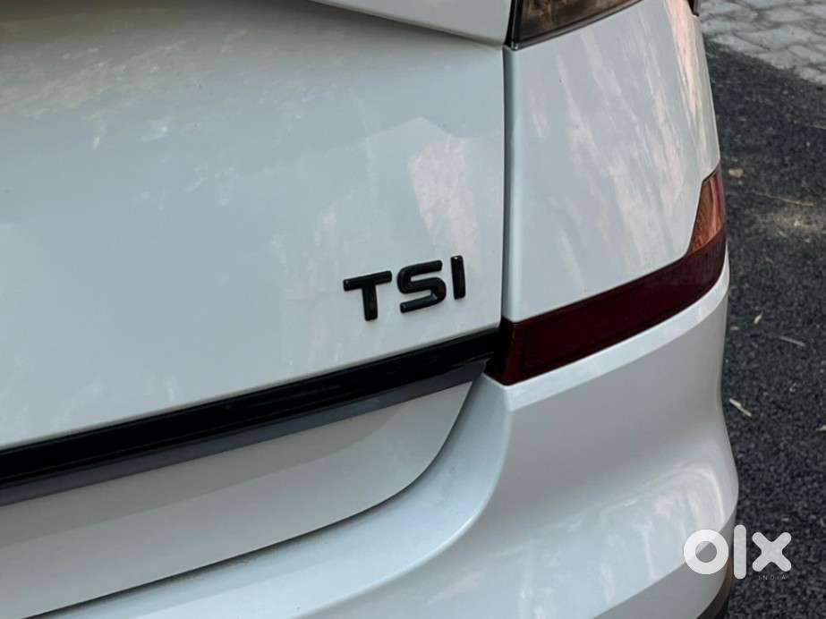 Skoda Kushaq 1.0 Tsi Style At, 2025, Petrol