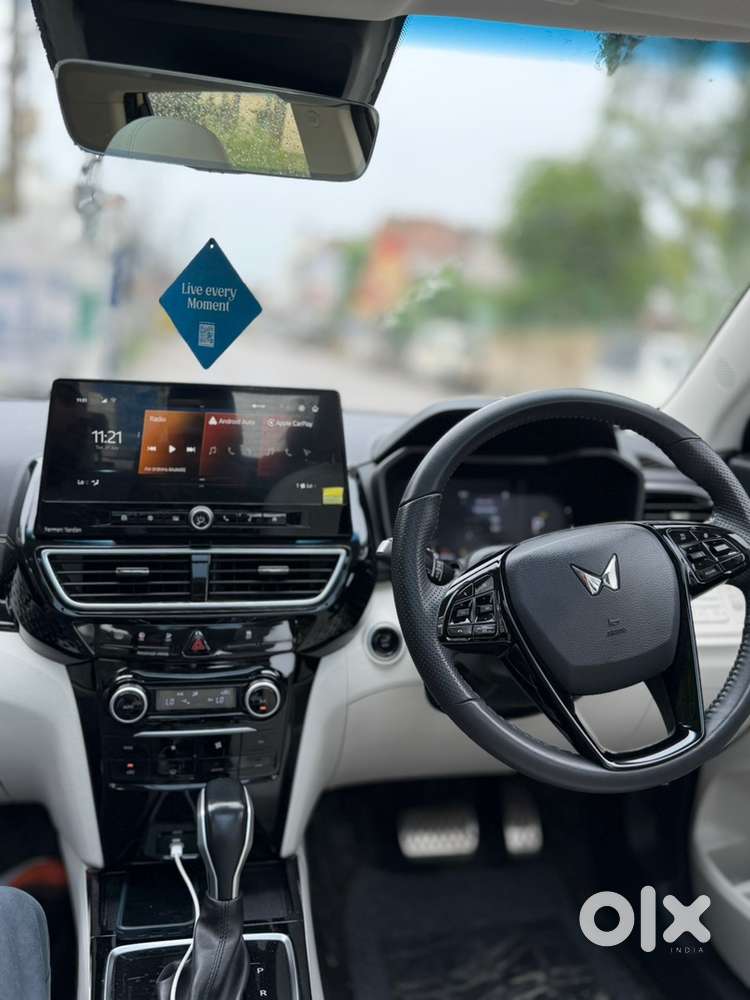 Mahindra Xuv 3xo Ax7 L At Tgdi 2025
