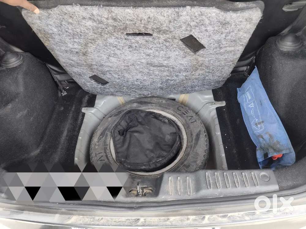 Tata Altroz 2022 Petrol 37600 Kms Driven