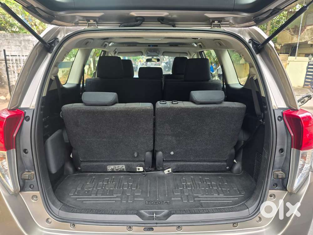 Toyota Innova Crysta 2.4 V 8 Str, 2019, Diesel