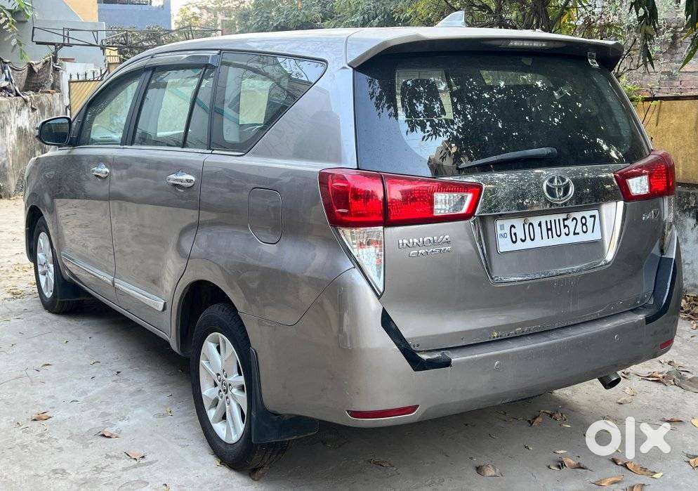 Toyota Innova Crysta