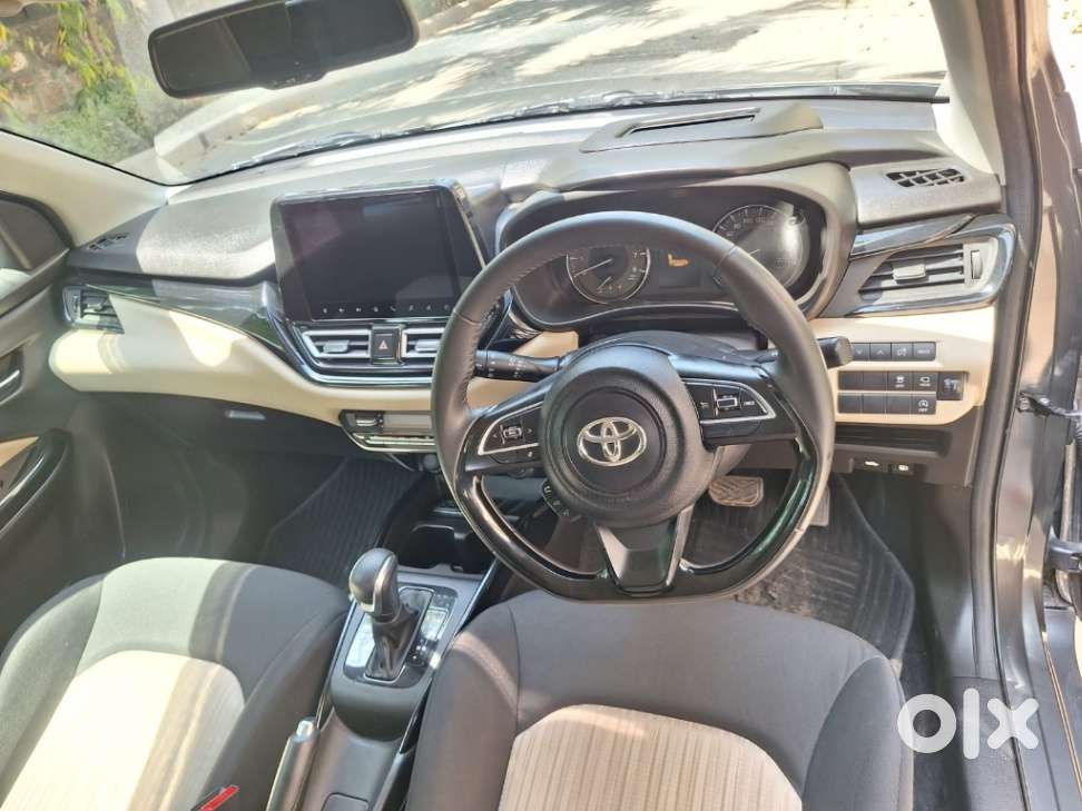 Toyota Glanza 1.2 V Amt, 2024, Petrol