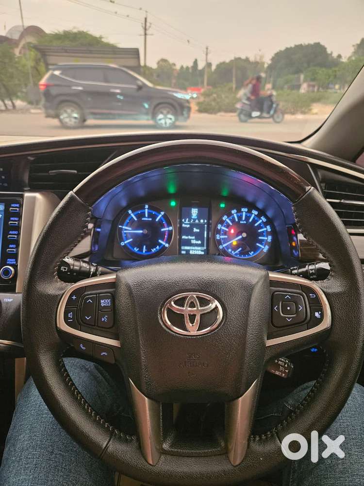 Toyota Innova Crysta [2020-ongoing] 2.4 Zx At 7 Str, 2022, Diesel