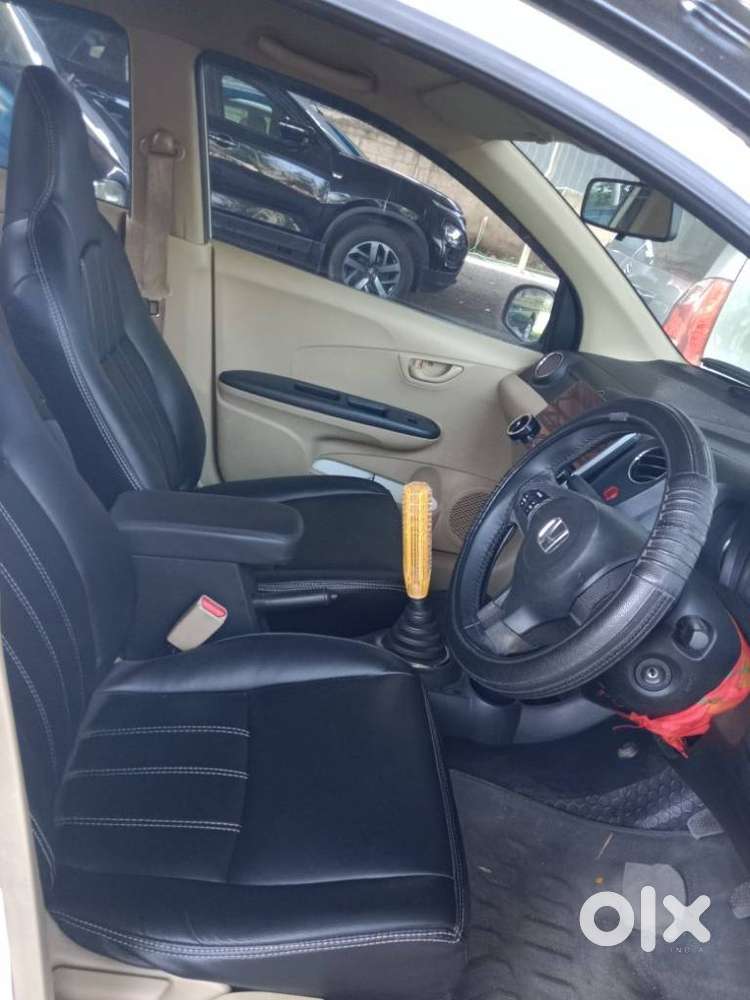 Honda Brio 2011-2013 V Mt, 2013, Petrol