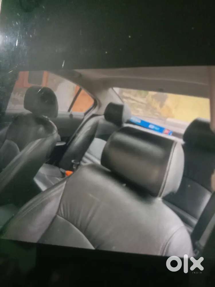 Chevrolet Cruze Ltz 2012 Car Top Model Neat And Clean