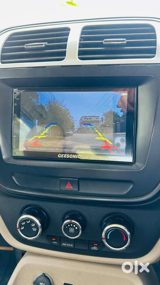Mahindra Tuv 300 T10, 2018, Diesel