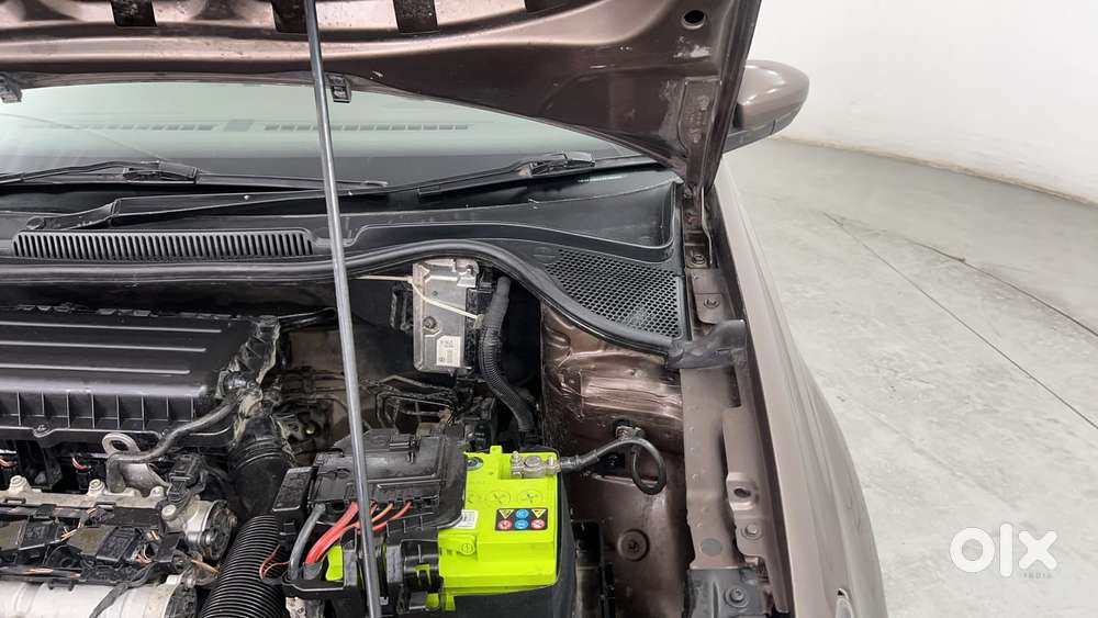 Volkswagen Vento Petrol Highline, 2016, Petrol