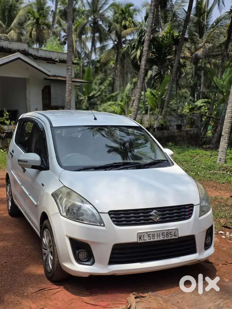 Maruti Suzuki Ertiga 2012 Diesel 201000 Km Driven