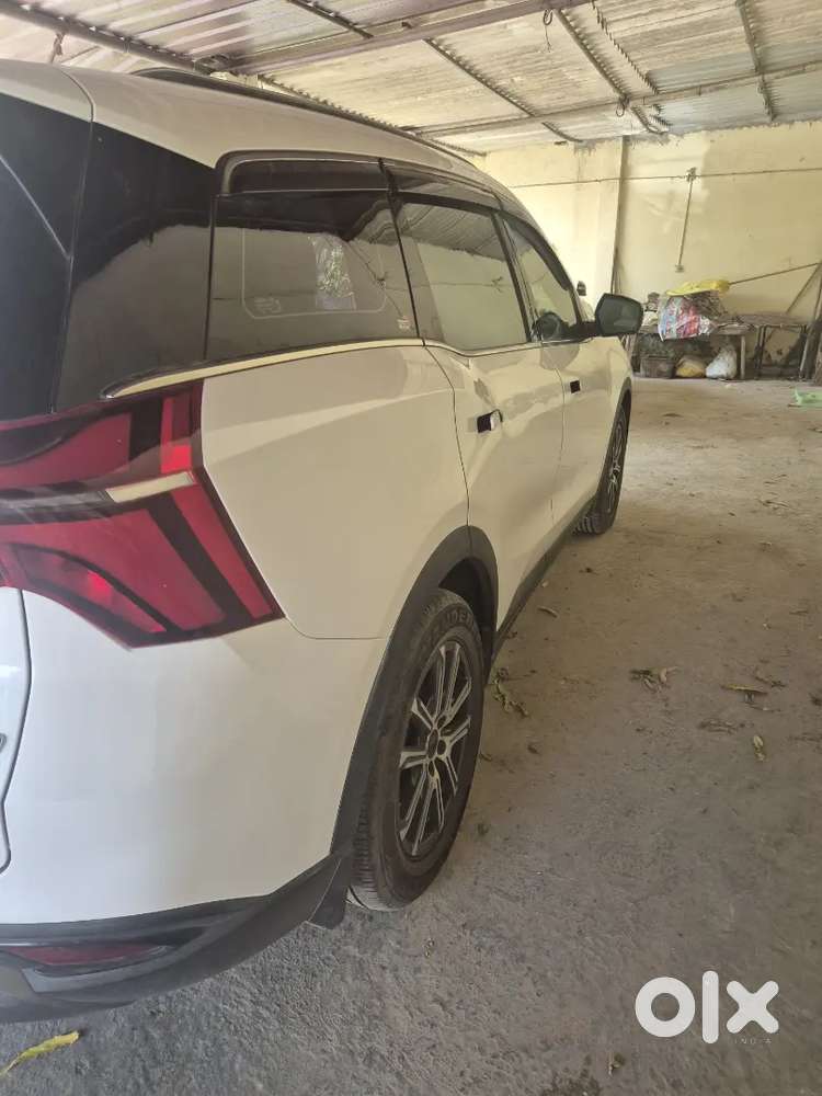 Mahindra Xuv700 2022 Diesel 87000 Km Driven