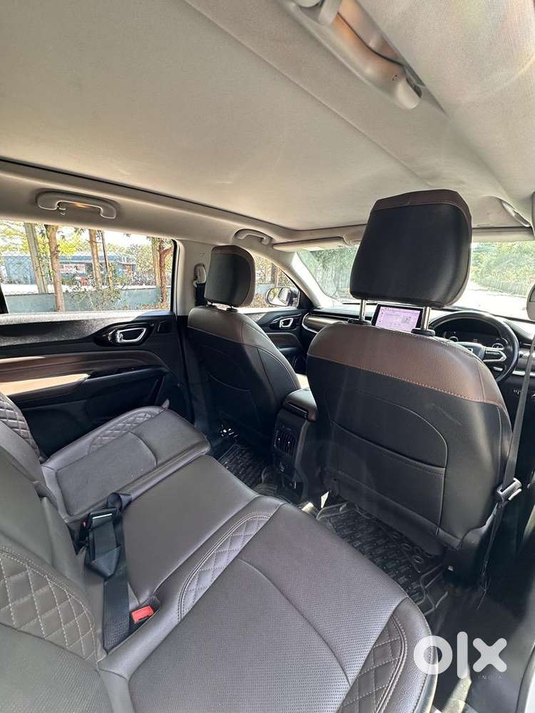 Jeep Meridian Top End