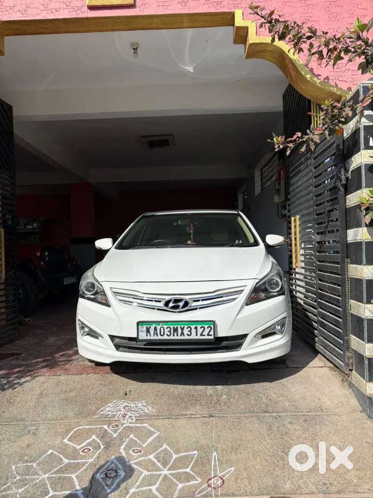 Hyundai Verna 2016 Petrol 64000 Km Driven.