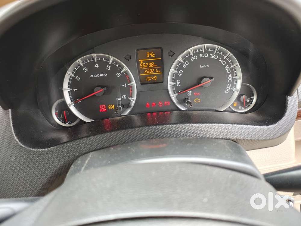 Maruti Suzuki Swift Dzire Zxi + Mt, 2014, Petrol