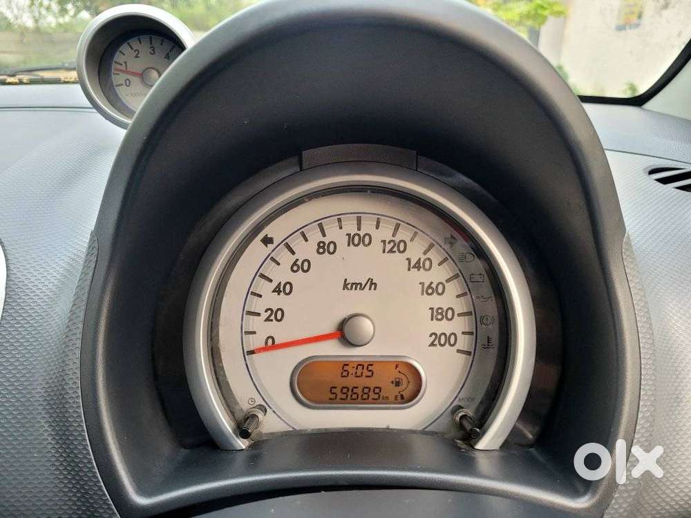Maruti Suzuki Ritz Vxi, 2010, Petrol
