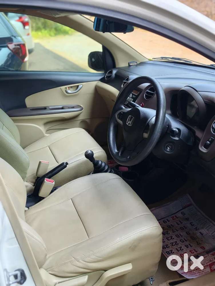 Honda Brio 2014 Petrol Well Maintained