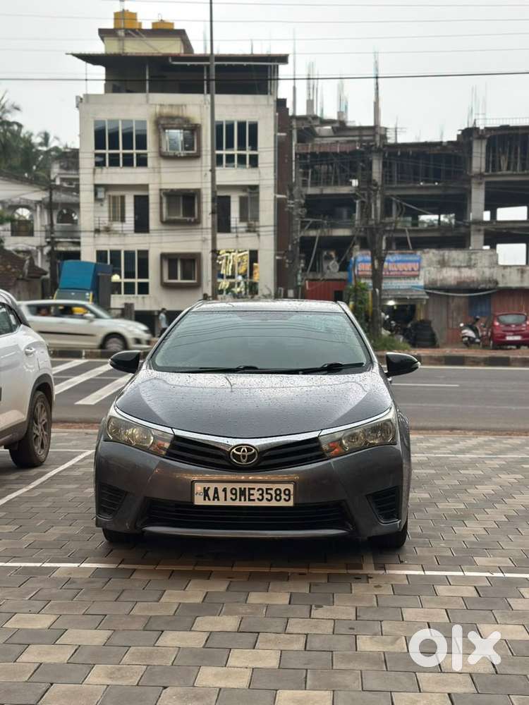 Toyota Corolla Altis 2014