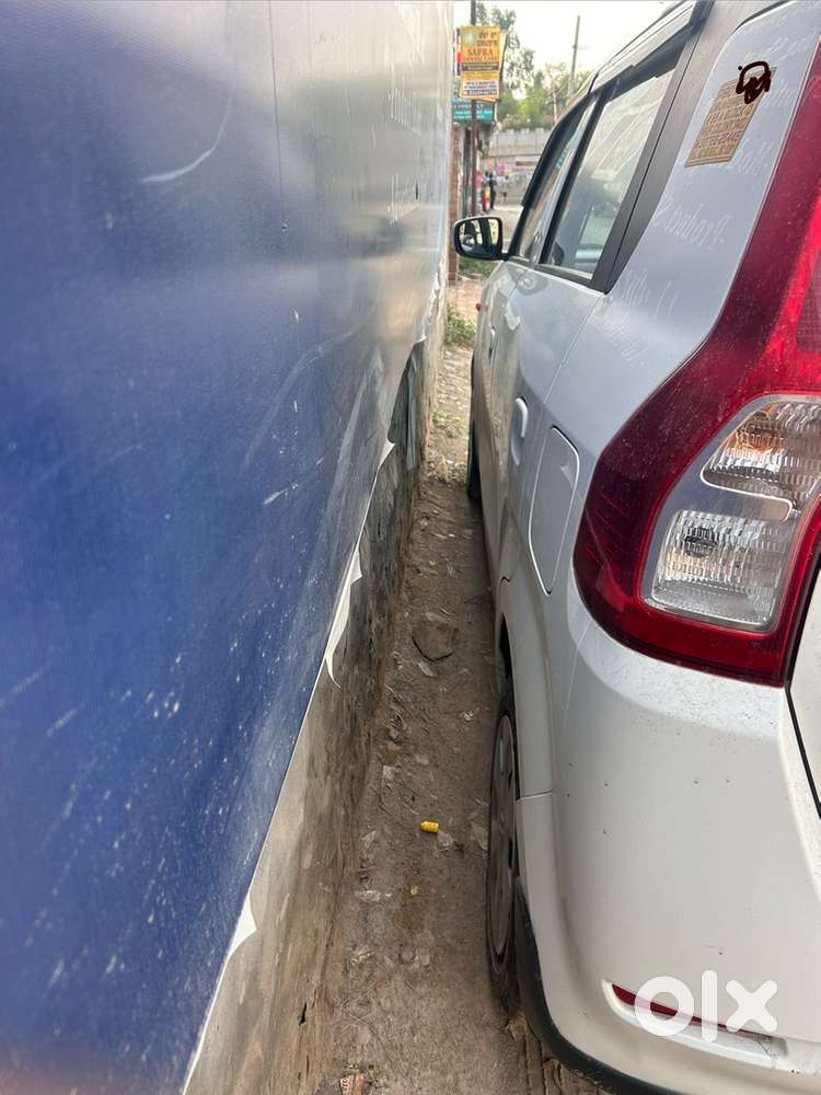 Maruti Suzuki Wagon R 1.0 2025