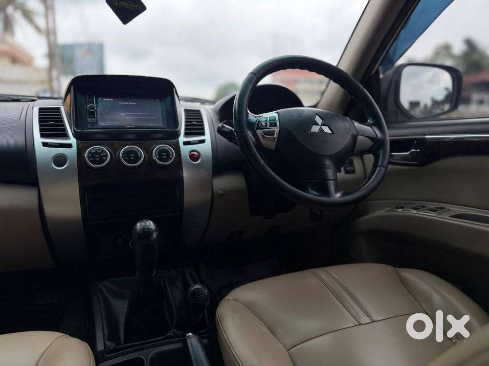 Mitsubishi Pajero Sport 2.5 Manual, 2014, Diesel