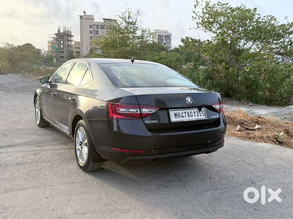 Skoda Superb Petrol 2018