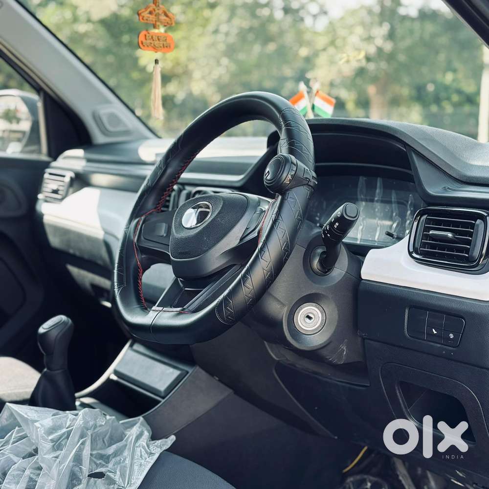 Tata Punch Pure, 2025, Petrol