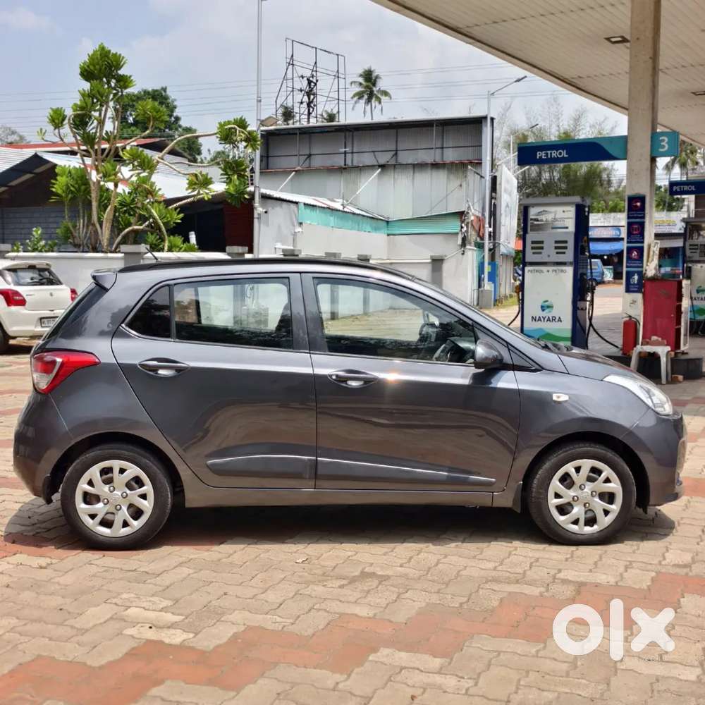 Hyundai Grand I10 2020 Petrol 68000 Km Driven